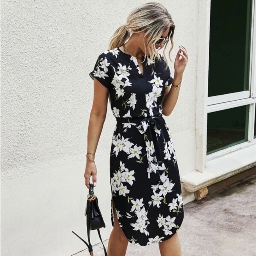3/$15! SHEIN Black Notched Neck Floral Print Belted MIDI Dress
